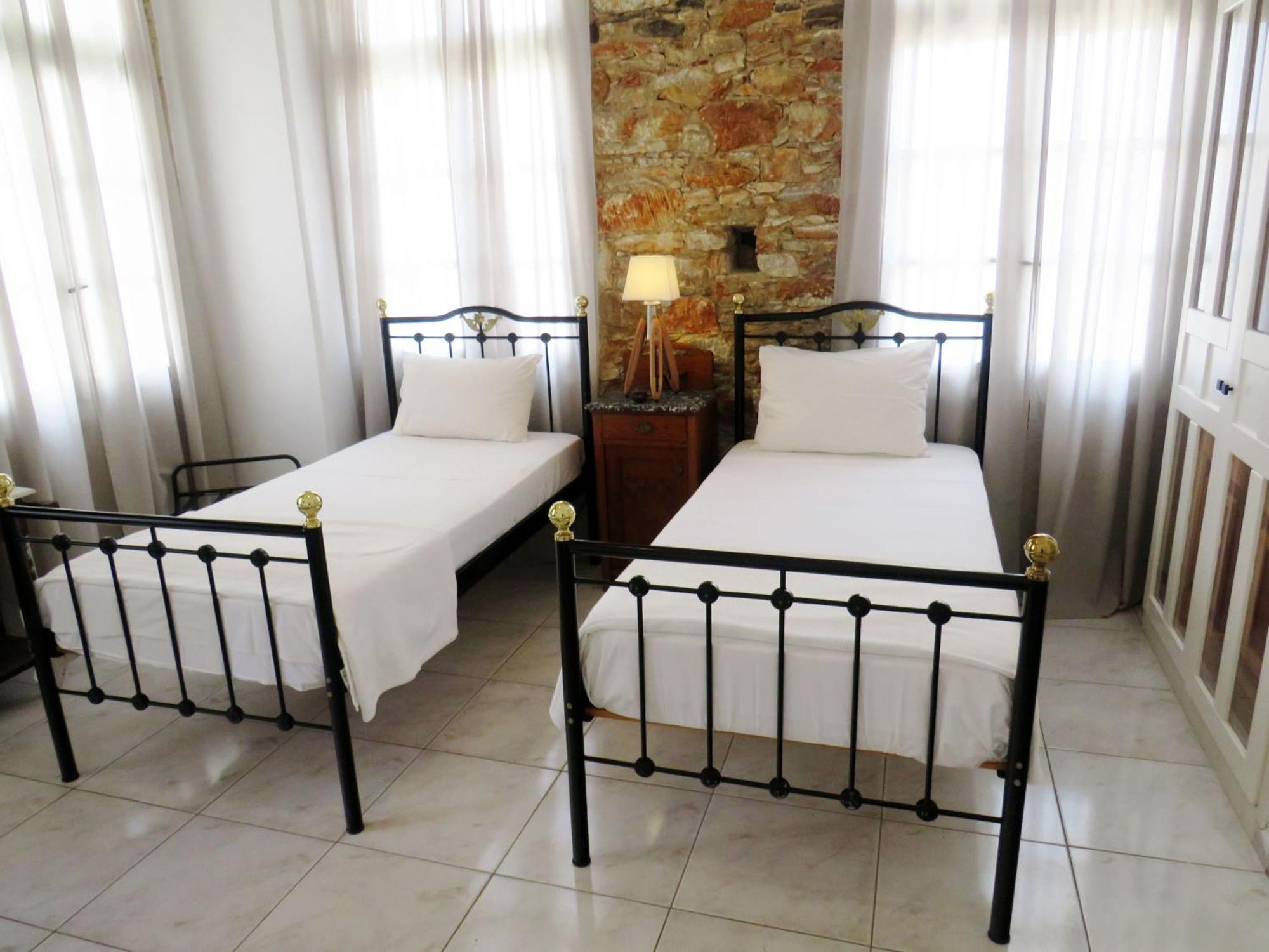 Axilleion Boutique Hotel แอร์มูโปลี ภายนอก รูปภาพ